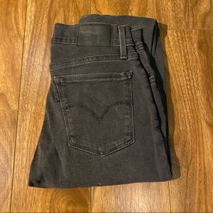 Levi’s 710 skinny jeans